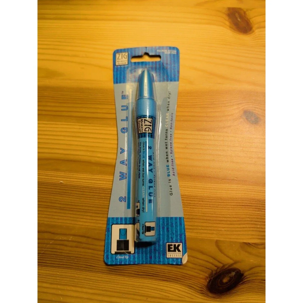 Kuretake Zig Memory System 2-Way Glue Display -Chisel Tip - MSB15C